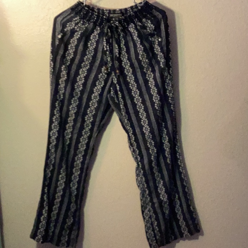 Beau Dawson Sound Style flowy cotton navy and white floral pattern pants with re